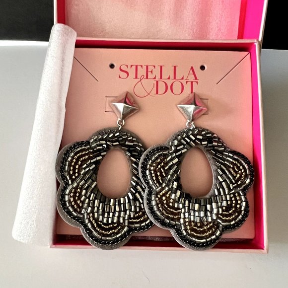 NIB Stella & Dot Dove Statement Earrings Beaded Silver Post - Picture 2 of 11